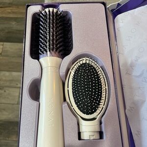 Monat curling brush